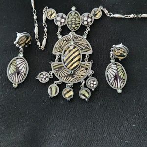 Necklace and earrings set